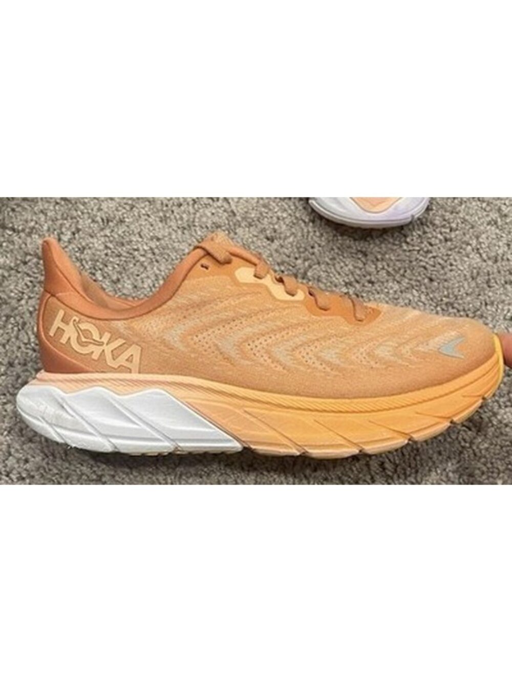 Hoka One One Arahi 6 Running Shoes Womens Sz 7B Orange White Athletic Trainers